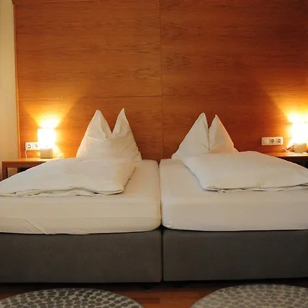 Lebzelter - D'amici Hotel *